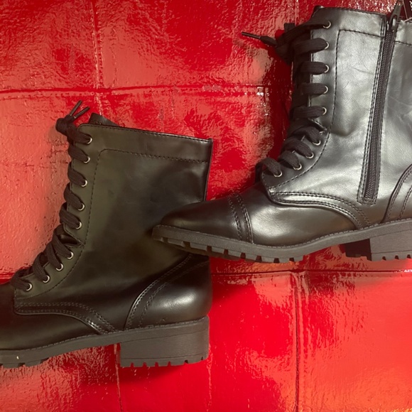 New with tag Arizona Jean Company Memory Foam Combat Boots Black - Picture 5 of 6